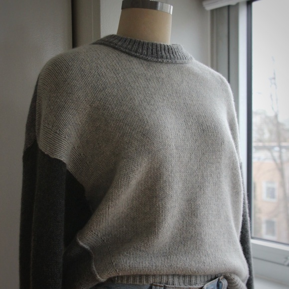 Lita by Ciara Cashmere Grey Block Knit Sweater - Picture 4 of 7